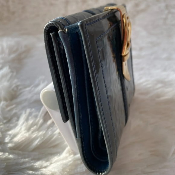 Vintage Gucci Wallet - Picture 3 of 9